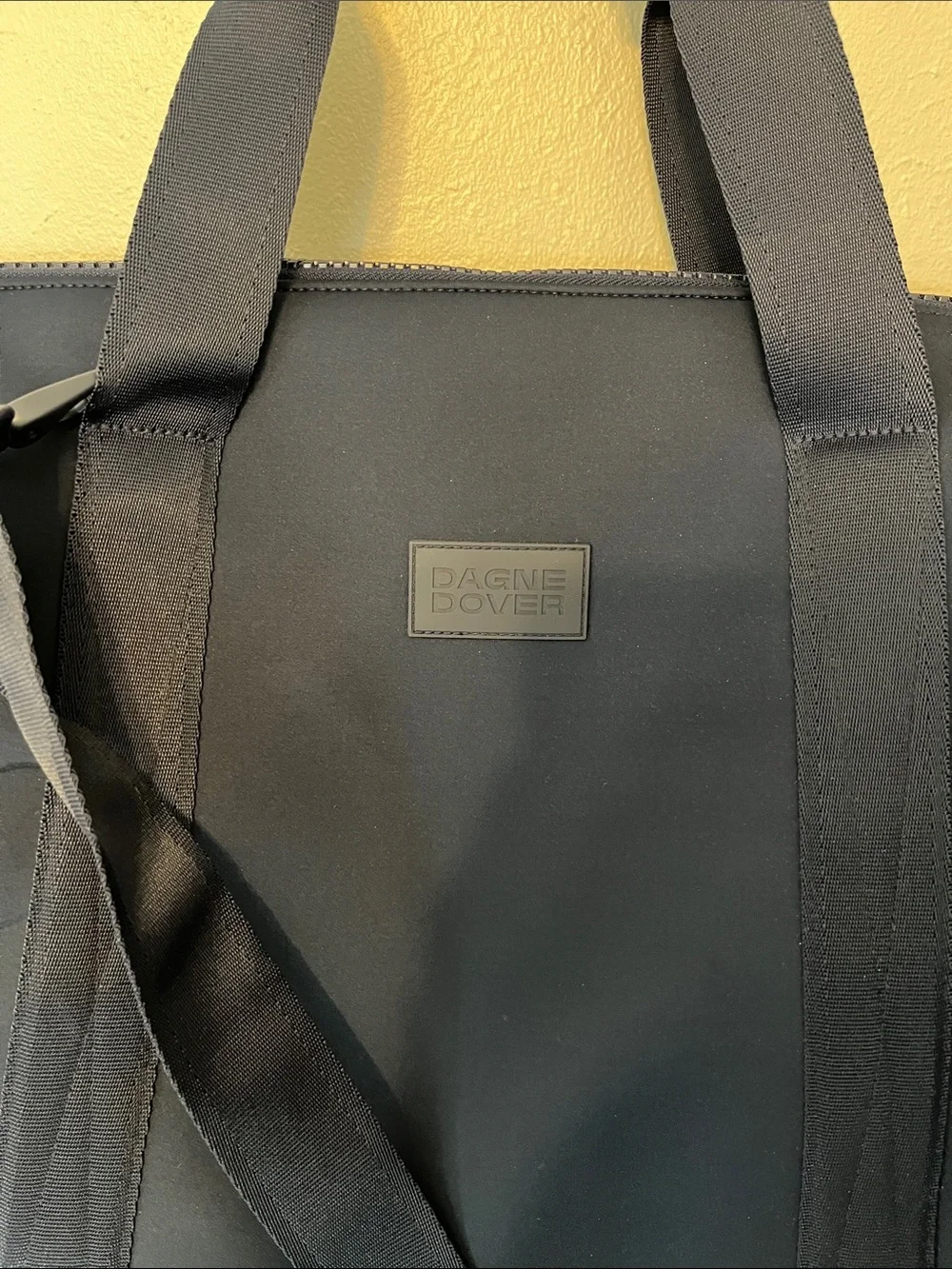 DAGNE DOVER LANDON NEOPRENE CARRYALL BAG NAVY